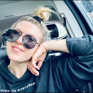 Meet your Posher, Kim